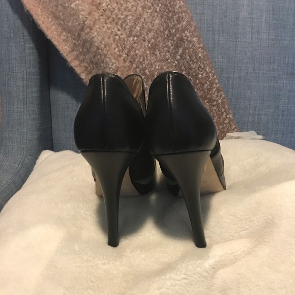 Fendi Tronchetto Nappa & Camoscio Booties. Black and Graphite. Size 39.5 - Picture 5 of 6
